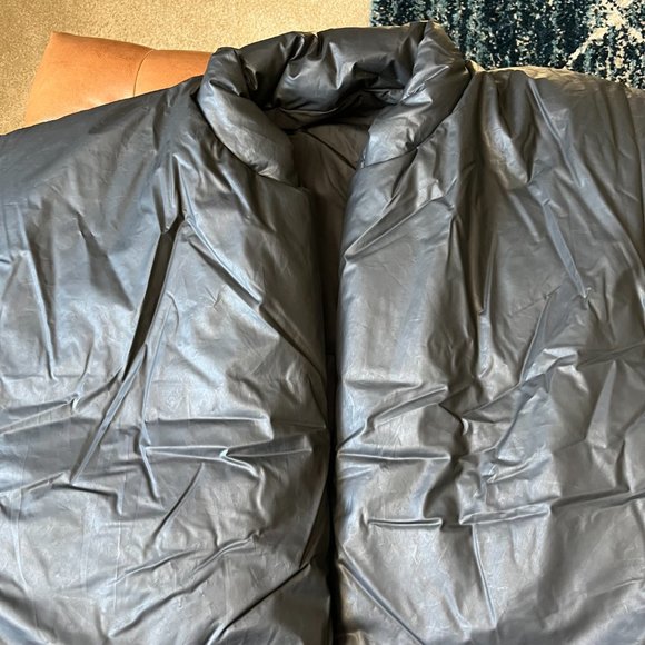 *Host Pick* NWT Unisex Yeezy Gap Round Jacket Sz L - Picture 16 of 16